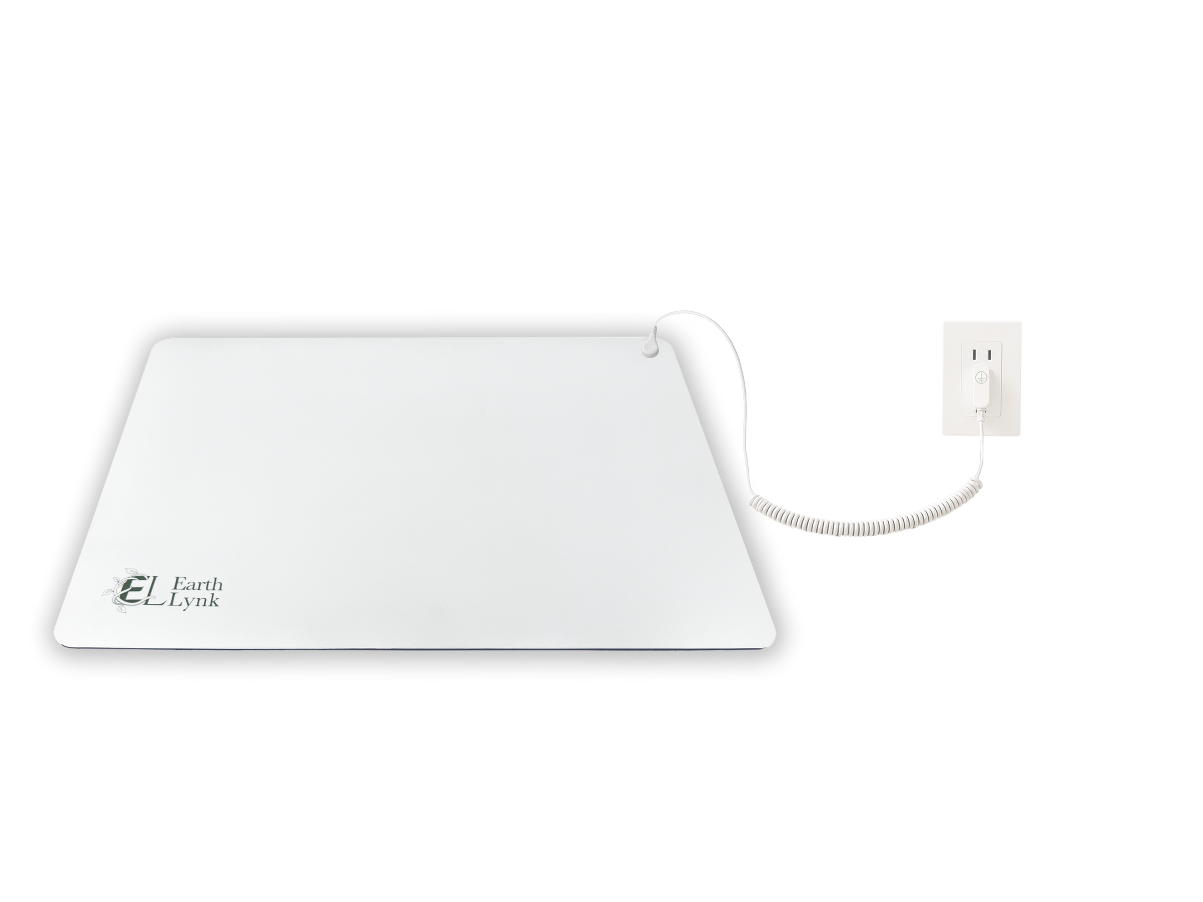 Grounding mat connected to grounded outlet